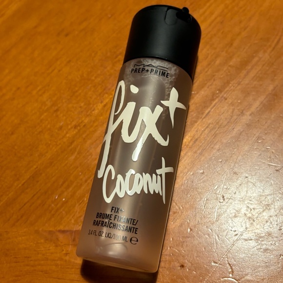 MAC Prep + Prime Fix + Coconut Setting Spray - Picture 3 of 16